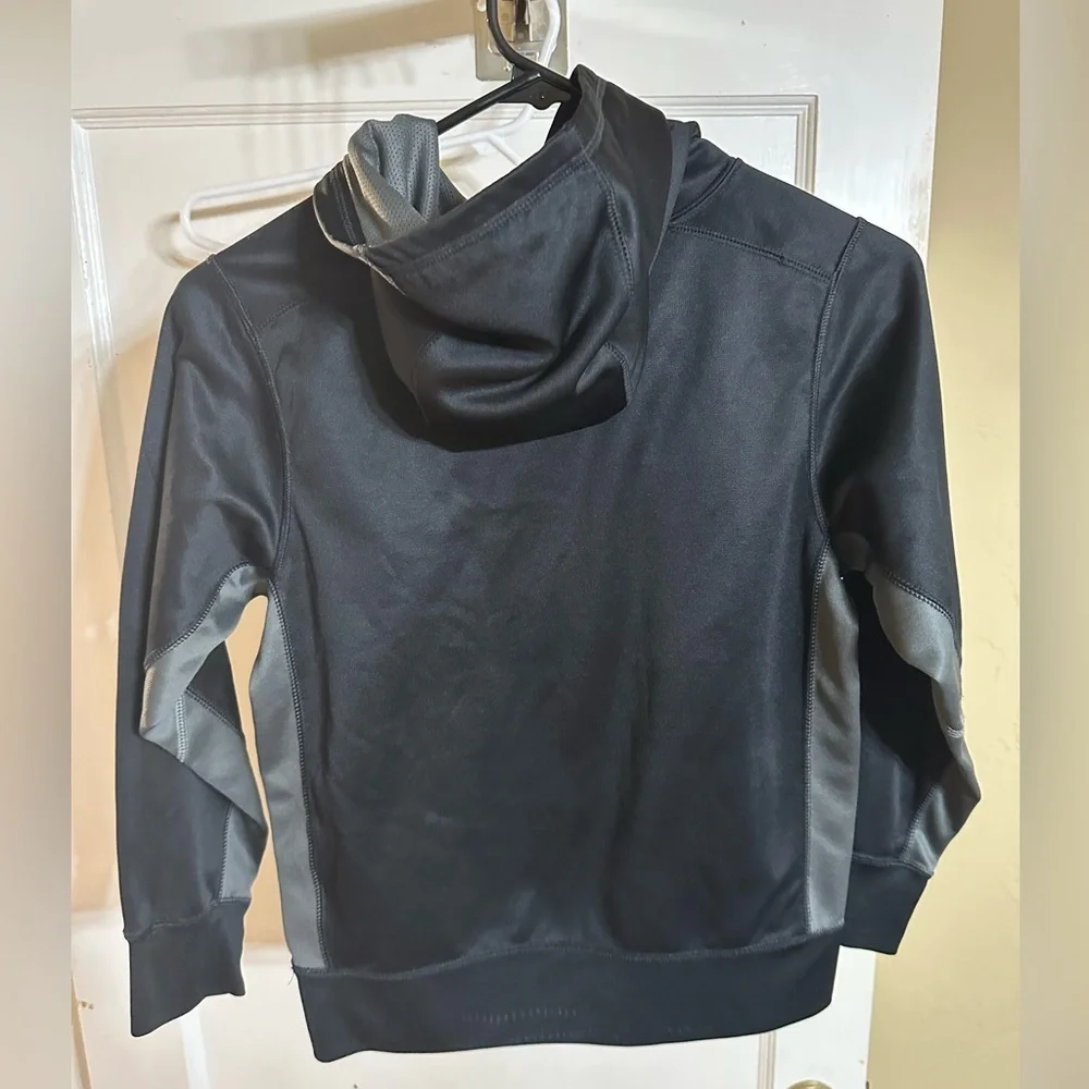 Kids Nike Black and Gray Hoodie